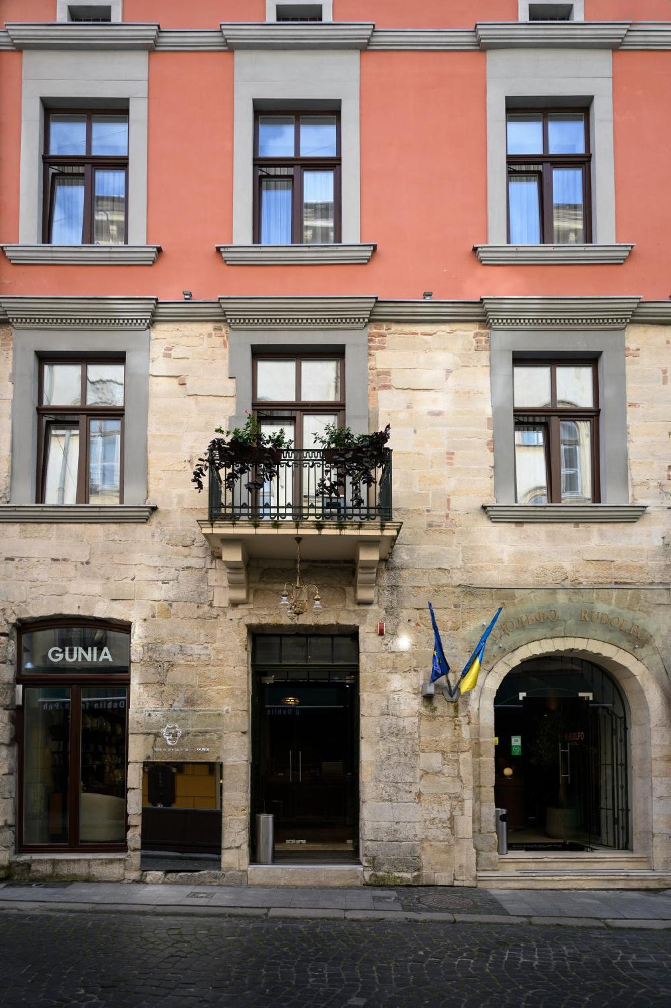Rudolfo Hotel Leopoli Esterno foto